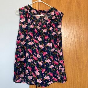 Old navy floral navy sleeveless blouse